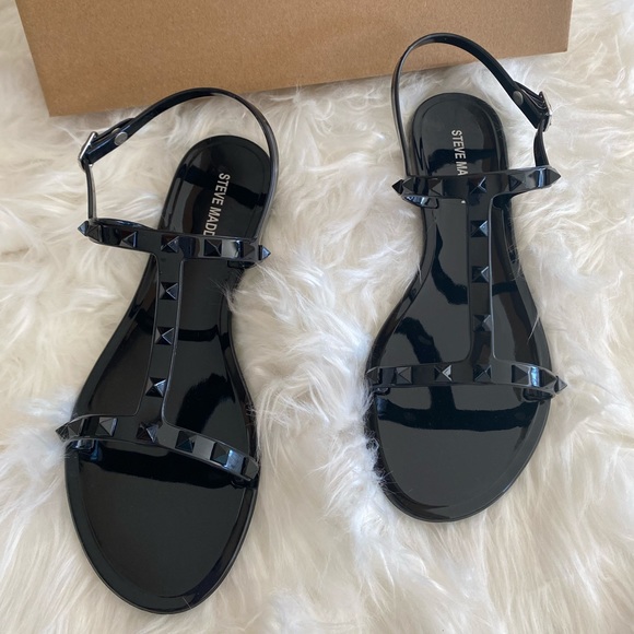 Sold - Picture 4 of 8